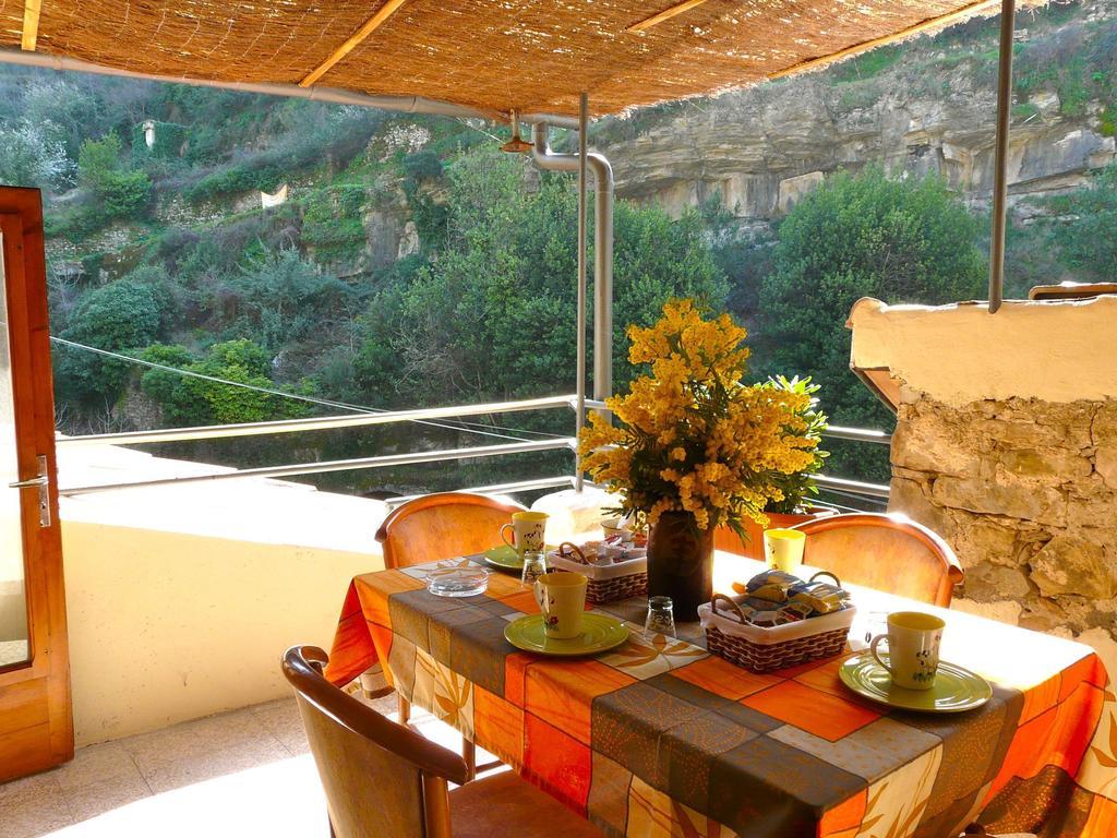 Il Ruscello Apartment Dolceacqua Cameră foto